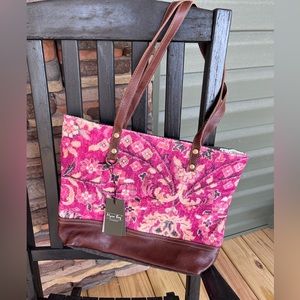 Myra tote and wristlet